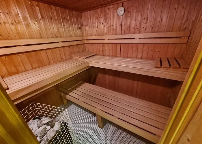 Parkhotel Inklusive Chiemgaukarte Гостевой дом 3*