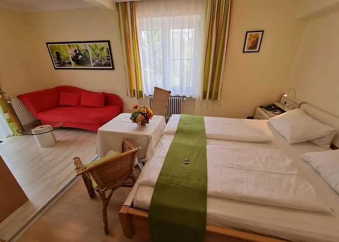 Parkhotel Inklusive Chiemgaukarte Гостевой дом Рупольдинг
