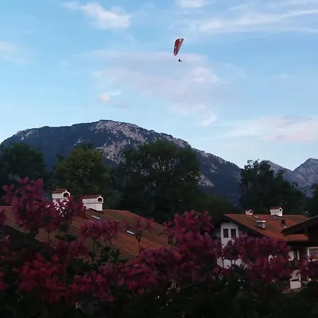 Parkhotel Inklusive Chiemgaukarte ゲストハウス 3*