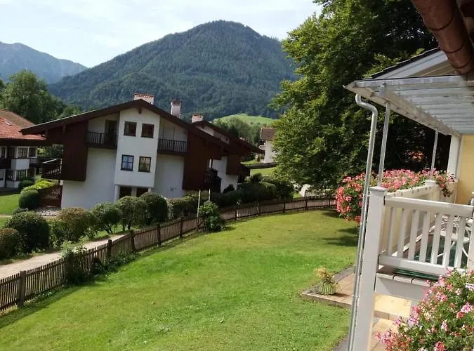Parkhotel Inklusive Chiemgaukarte Guest house